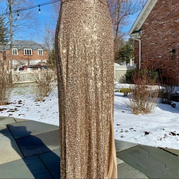 NWT BHLDN Gold Sequin One Shoulder Formal Maxi Dress Caspian Size 14 - Picture 13 of 15